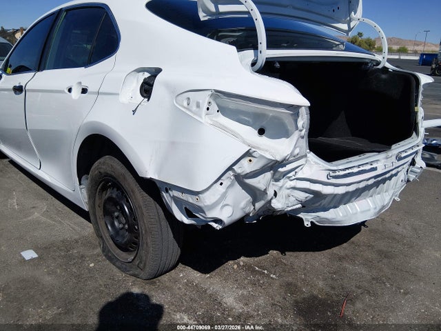 2023 Toyota Camry Le Hybrid მანქანა იყიდება აუქციონზე, vin: 4T1C31AK8PU605988, აუქციონის ნომერი: 44709069