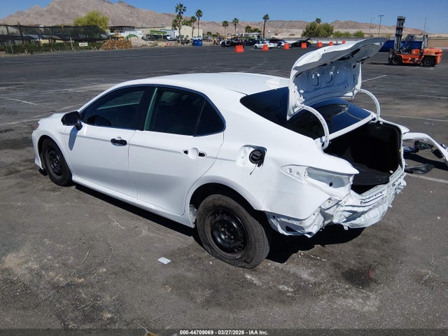 2023 Toyota Camry Le Hybrid მანქანა იყიდება აუქციონზე, vin: 4T1C31AK8PU605988, აუქციონის ნომერი: 44709069