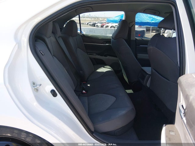 2023 Toyota Camry Le Hybrid მანქანა იყიდება აუქციონზე, vin: 4T1C31AK8PU605988, აუქციონის ნომერი: 44709069