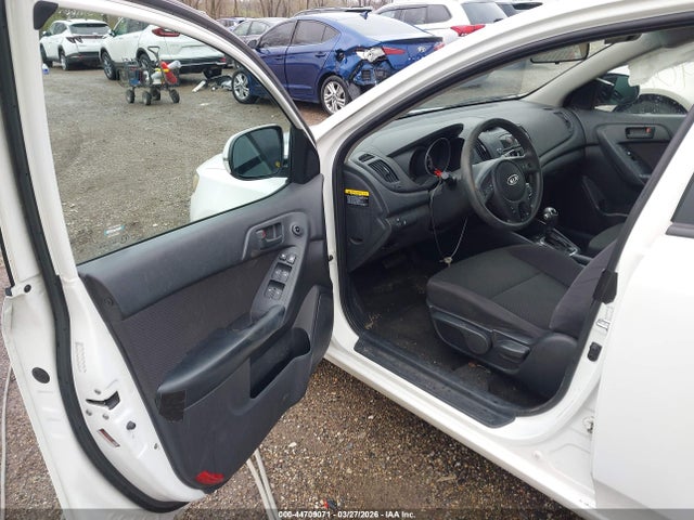 44709071 :رقم المزاد ، KNAFU4A26C5601326 vin ، 2012 Kia Forte Ex مزاد بيع