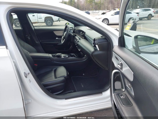 44709083 :رقم المزاد ، WDD3G4FB7KW023158 vin ، 2019 Mercedes-benz A 220 4matic مزاد بيع