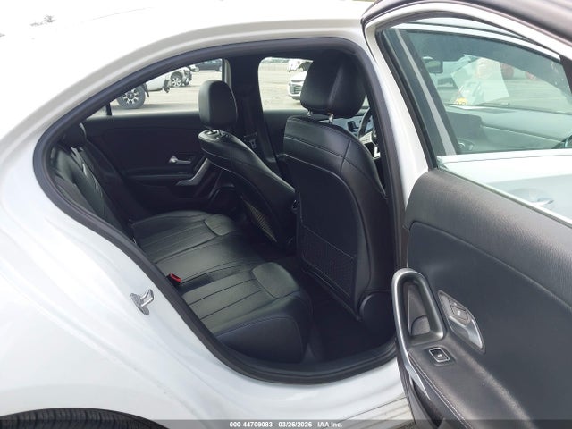 44709083 :رقم المزاد ، WDD3G4FB7KW023158 vin ، 2019 Mercedes-benz A 220 4matic مزاد بيع