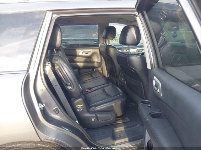 5N1DR2MM9JC675874 Nissan Pathfinder Sl