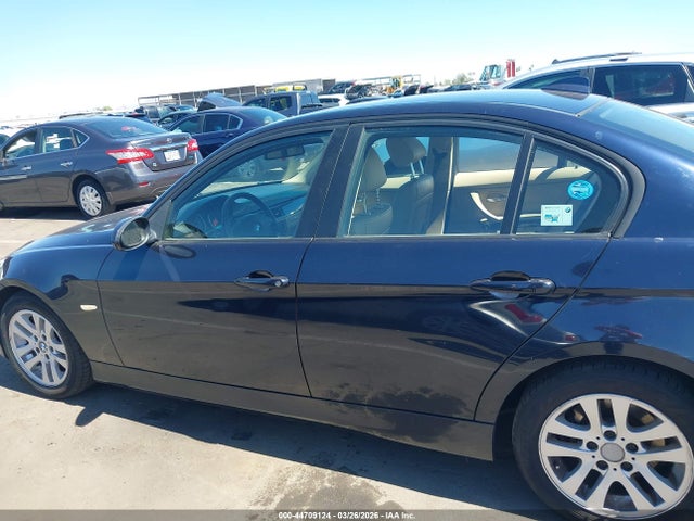 Продажа на аукционе авто 2006 Bmw 325i, vin: WBAVB13546KX65140, номер лота: 44709124
