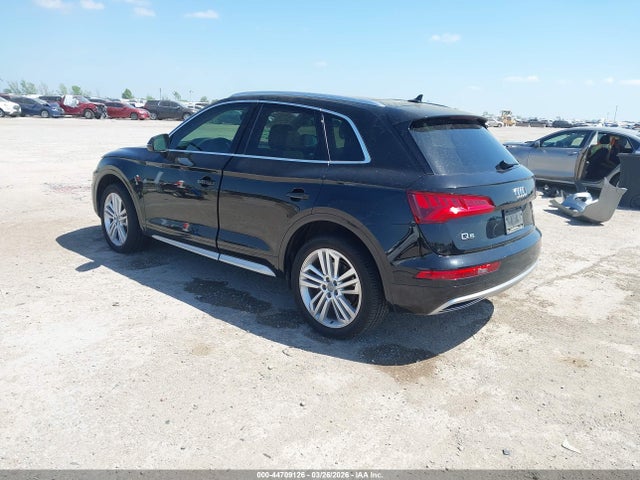 44709126 :رقم المزاد ، WA1BNAFY6J2147890 vin ، 2018 Audi Q5 2.0t Premium/2.0t Tech Premium مزاد بيع