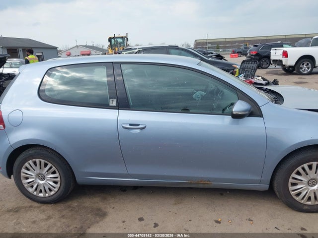 44709142 :رقم المزاد ، WVWBB7AJXAW287798 vin ، 2010 Volkswagen Golf 2-door مزاد بيع