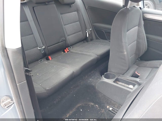 44709142 :رقم المزاد ، WVWBB7AJXAW287798 vin ، 2010 Volkswagen Golf 2-door مزاد بيع