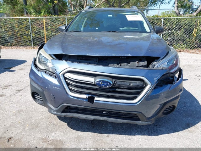 44709163 :رقم المزاد ، 4S4BSAAC1J3229560 vin ، 2018 Subaru Outback 2.5i مزاد بيع