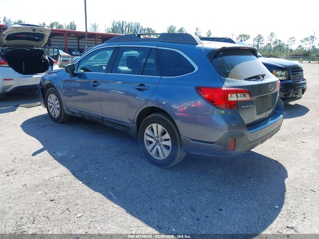 44709163 :رقم المزاد ، 4S4BSAAC1J3229560 vin ، 2018 Subaru Outback 2.5i مزاد بيع