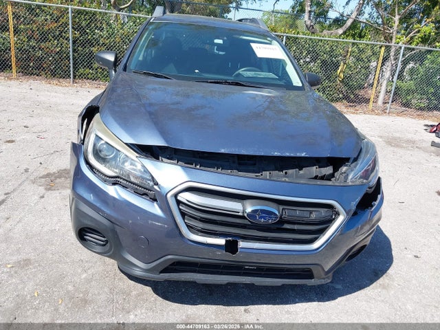 44709163 :رقم المزاد ، 4S4BSAAC1J3229560 vin ، 2018 Subaru Outback 2.5i مزاد بيع