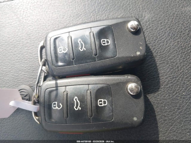 1VWBS7A3XGC054027 Volkswagen Passat 1.8t Se
