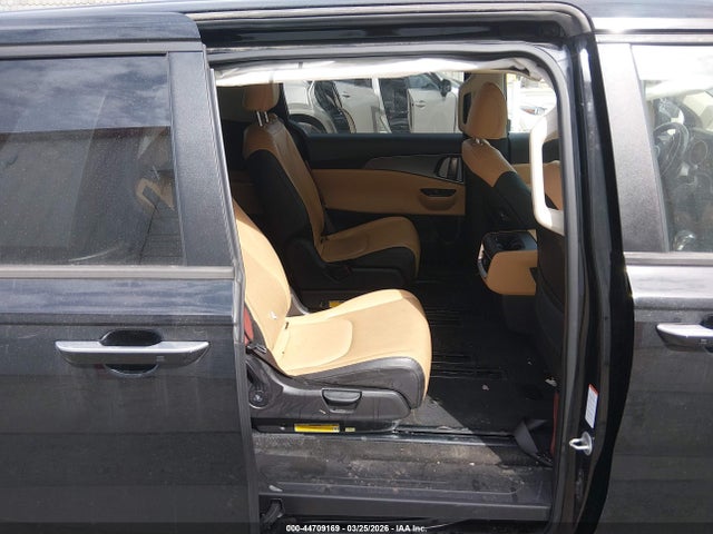 Продаж на аукціоні авто 2023 Kia Carnival Mpv Lx Seat Package, vin: KNDNB4H37P6198038, номер лоту: 44709169