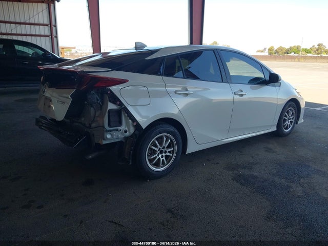 Toyota Prius Prime Limited 2022 JTDKAMFP4N3207868 Image 4