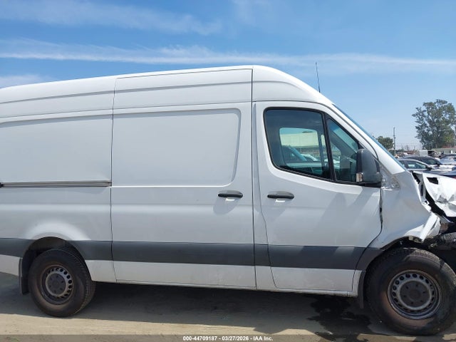 W1Y40BHYXPT129486 Mercedes-Benz Sprinter 2500 Standard Roof 4-cyl Gas