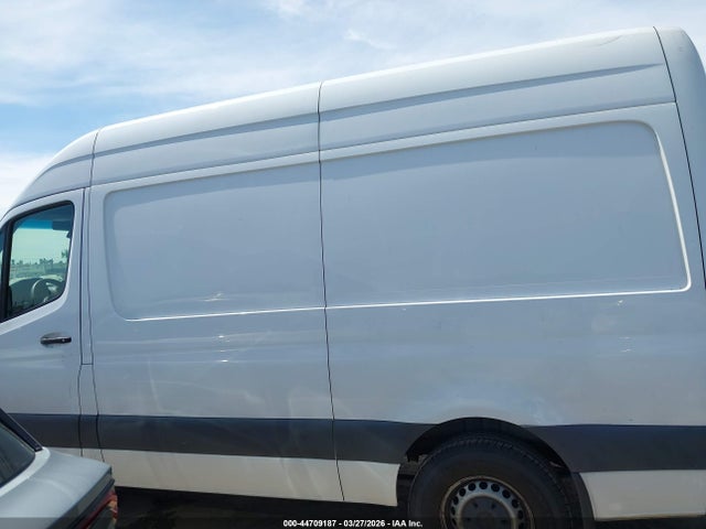 W1Y40BHYXPT129486 Mercedes-Benz Sprinter 2500 Standard Roof 4-cyl Gas