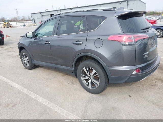 2T3WFREV1JW410305 Toyota Rav4 Xle