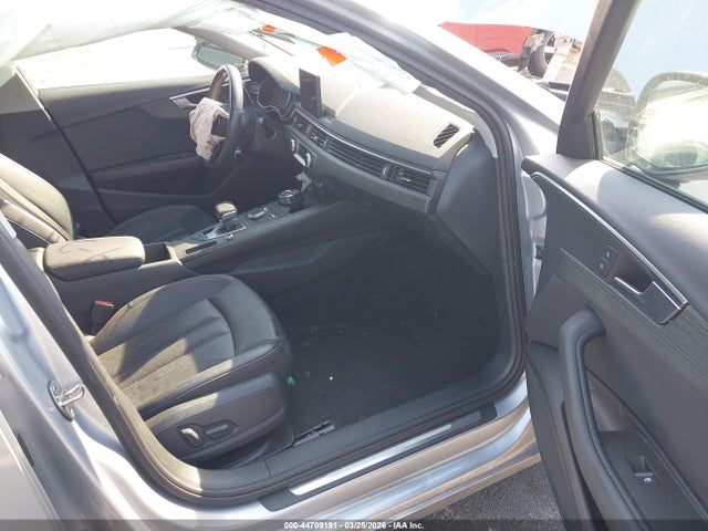 Продажа на аукционе авто 2019 Audi A4 40 Titanium Premium, vin: WAUGMAF40KA120619, номер лота: 44709191