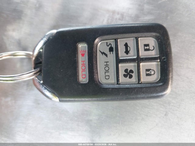 JHMZC5F13JC019698 Honda CLARITY PLUG-IN HYBRID