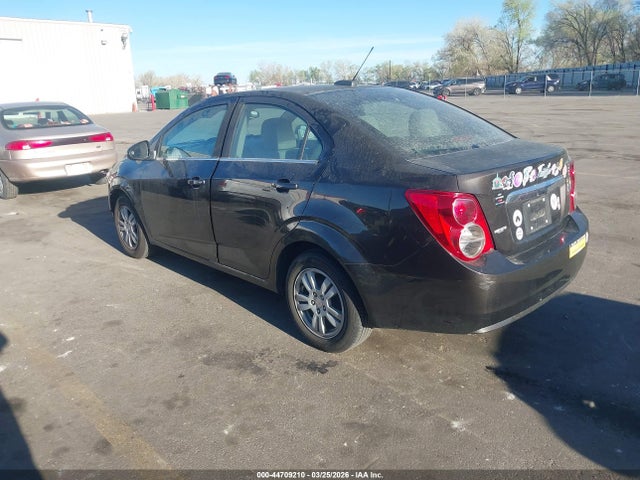 1G1JC5SH5F4130927 Chevrolet Sonic Lt Auto