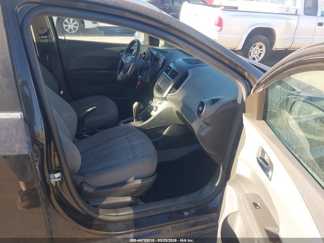 1G1JC5SH5F4130927 Chevrolet Sonic Lt Auto