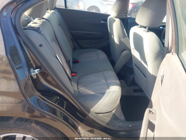 1G1JC5SH5F4130927 Chevrolet Sonic Lt Auto