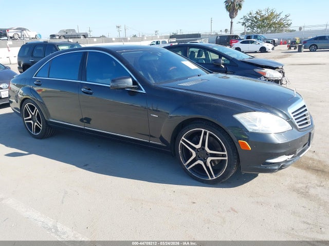 2012 MERCEDES-BENZ S 550 WDDNG7DB5CA451807
