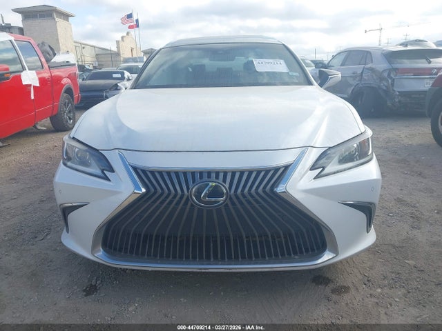 44709214 :رقم المزاد ، 58ADZ1B15MU103209 vin ، 2021 Lexus Es 350 مزاد بيع