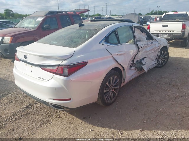 44709214 :رقم المزاد ، 58ADZ1B15MU103209 vin ، 2021 Lexus Es 350 مزاد بيع