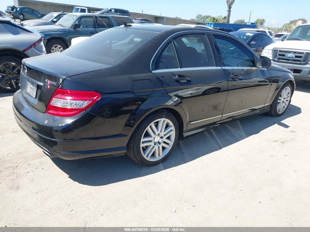 44709220 :رقم المزاد ، WDDGF81X38F083560 vin ، 2008 Mercedes-benz C 300 Luxury 4matic/sport 4matic مزاد بيع