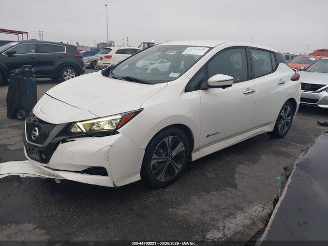1N4AZ1CP4JC308318 Nissan Leaf Sl