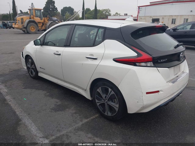 1N4AZ1CP4JC308318 Nissan Leaf Sl