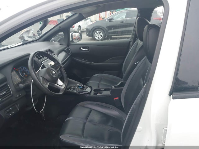 1N4AZ1CP4JC308318 Nissan Leaf Sl