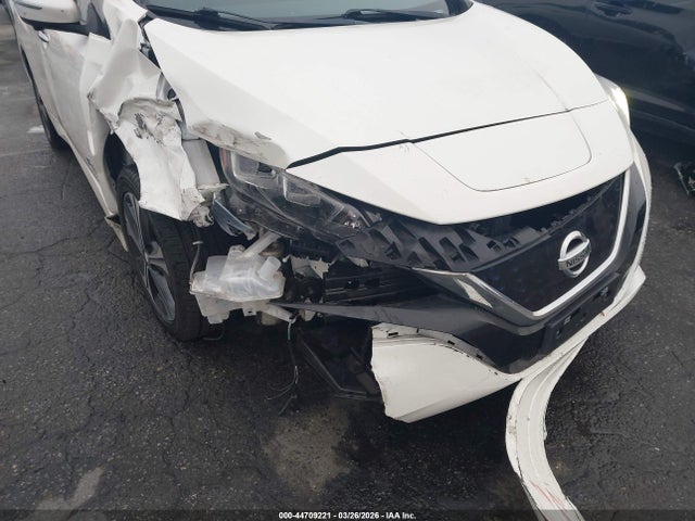 1N4AZ1CP4JC308318 Nissan Leaf Sl