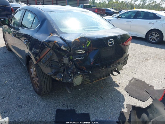 Продаж на аукціоні авто 2018 Mazda Mazda3 Sport, vin: 3MZBN1U71JM206382, номер лоту: 44709223