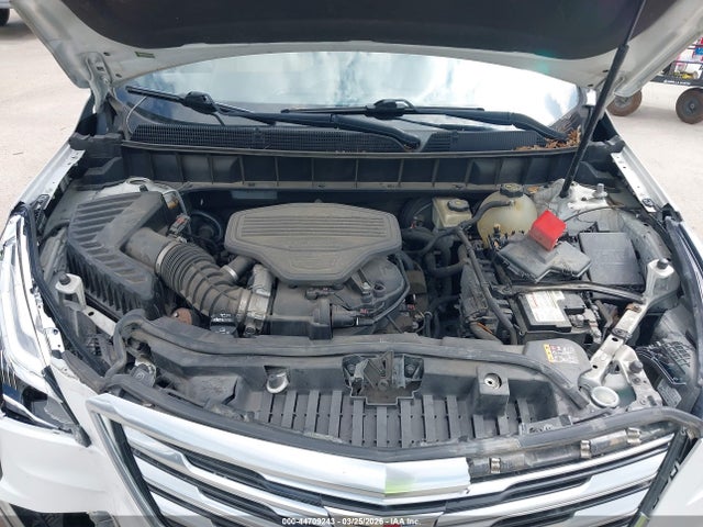 1GYKNBRS9HZ260232 Cadillac XT5 LUXURY
