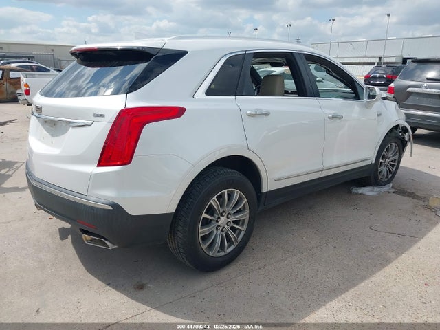 1GYKNBRS9HZ260232 Cadillac XT5 LUXURY