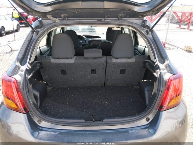 VNKKTUD38HA072704 Toyota YARIS L