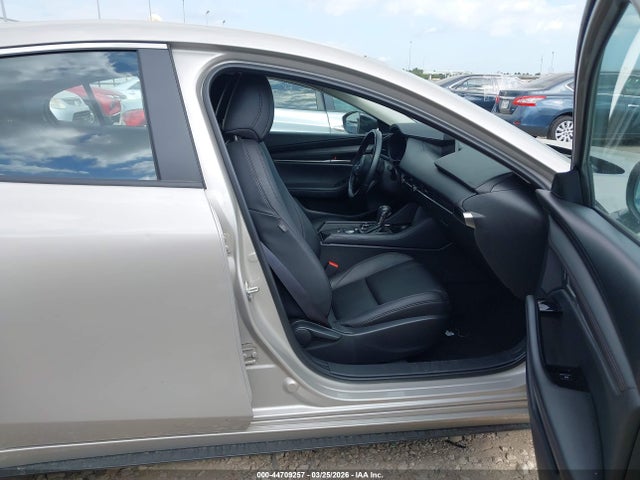 44709257 :رقم المزاد ، JM1BPABM9S1762573 vin ، 2025 Mazda Mazda3 2.5 S Select Sport مزاد بيع