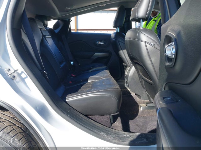 Jeep Cherokee Latitude Plus 4x4 2019 1C4PJMLX6KD223750 Image 8