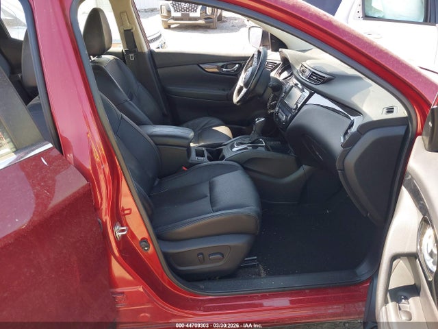 2021 Nissan Rogue Sport Sl Awd Xtronic Cvt მანქანა იყიდება აუქციონზე, vin: JN1BJ1CW7MW423952, აუქციონის ნომერი: 44709303