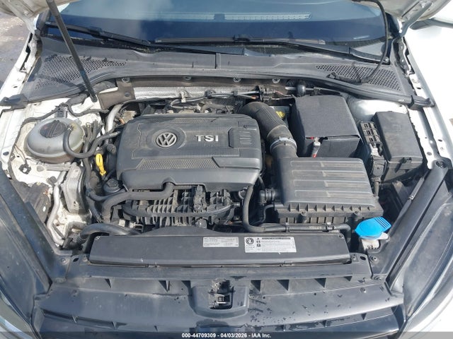 2015 Volkswagen Golf Tsi S 4-door მანქანა იყიდება აუქციონზე, vin: 3VW117AUXFM034705, აუქციონის ნომერი: 44709309