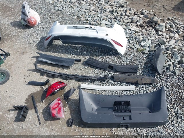 2015 Volkswagen Golf Tsi S 4-door მანქანა იყიდება აუქციონზე, vin: 3VW117AUXFM034705, აუქციონის ნომერი: 44709309