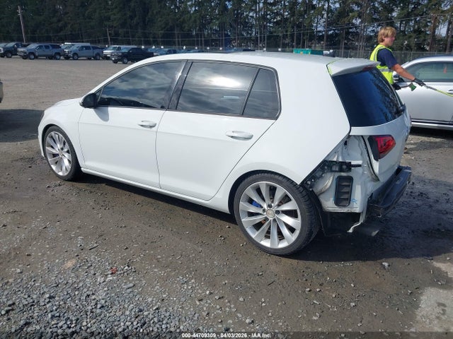 2015 Volkswagen Golf Tsi S 4-door მანქანა იყიდება აუქციონზე, vin: 3VW117AUXFM034705, აუქციონის ნომერი: 44709309