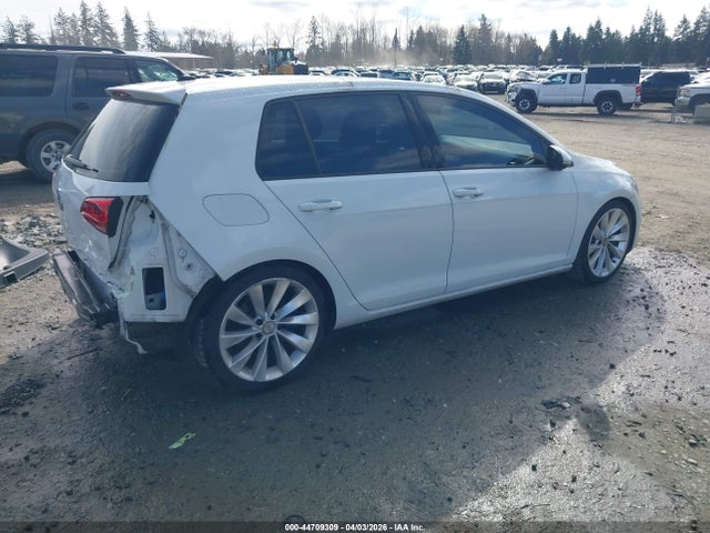 2015 Volkswagen Golf Tsi S 4-door მანქანა იყიდება აუქციონზე, vin: 3VW117AUXFM034705, აუქციონის ნომერი: 44709309