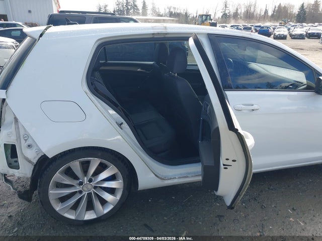 2015 Volkswagen Golf Tsi S 4-door მანქანა იყიდება აუქციონზე, vin: 3VW117AUXFM034705, აუქციონის ნომერი: 44709309