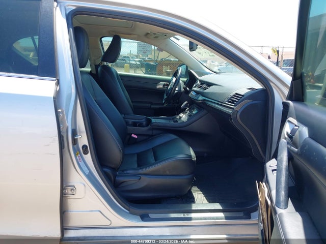 44709312 :رقم المزاد ، JTHKD5BHXF2228838 vin ، 2015 Lexus Ct 200h مزاد بيع