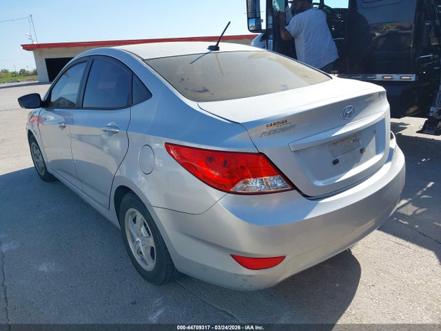 2013 HYUNDAI ACCENT KMHCT4AE1DU445184 Photo 2