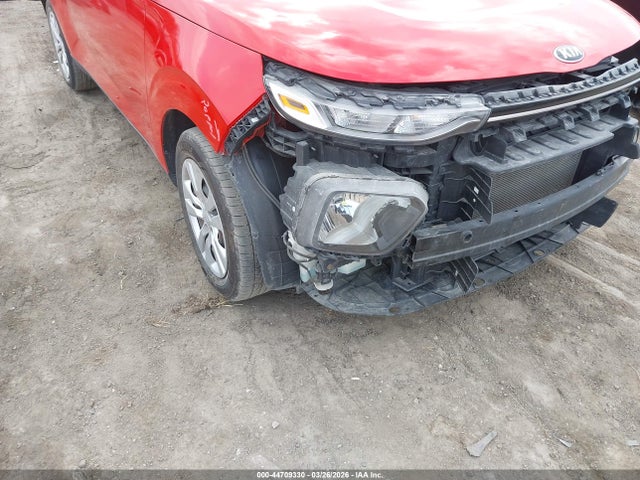 KNDJ23AU7L7023935 KIA SOUL LX