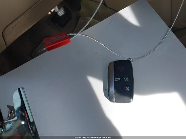 SALFR2BG0EH383185 Land Rover LR2