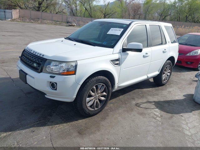 SALFR2BG0EH383185 Land Rover LR2